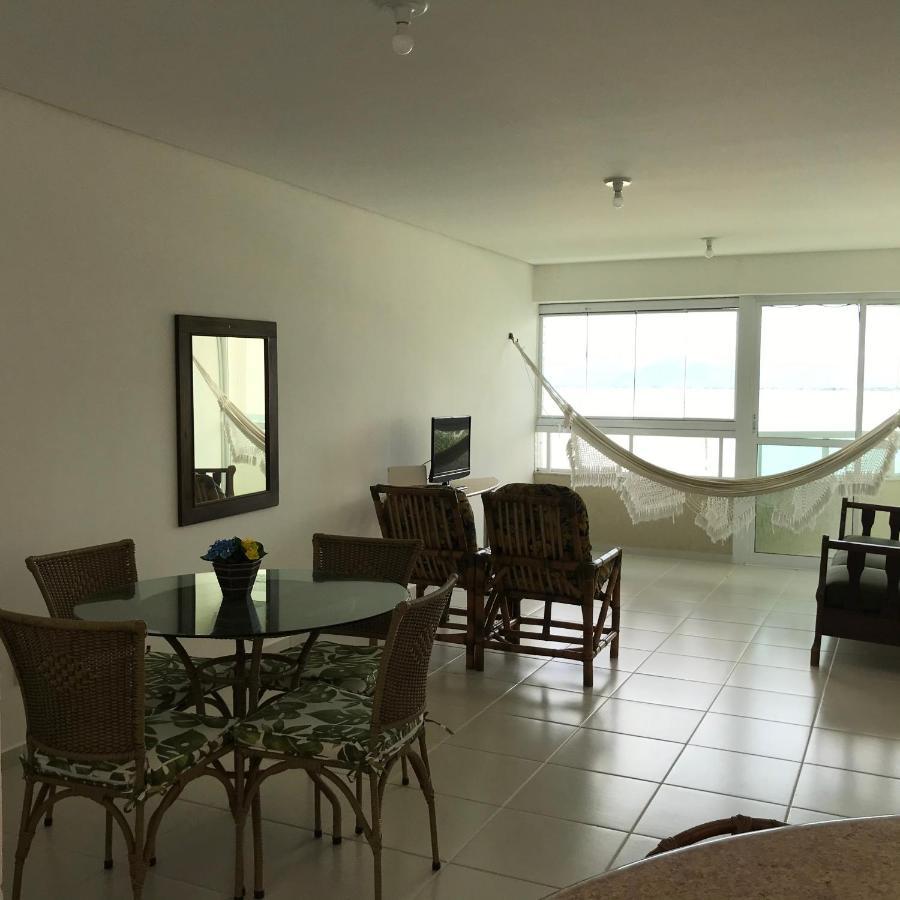Apartamento Pe Na Areia Frente Para O Mar E Piscina Na Prainha Caraguatatuba Exterior photo