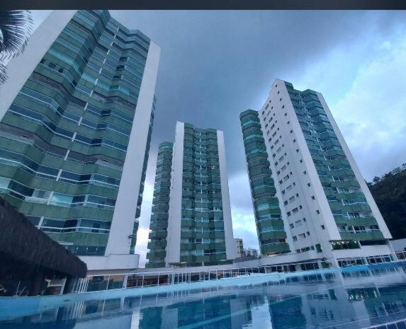 Apartamento Pe Na Areia Frente Para O Mar E Piscina Na Prainha Caraguatatuba Exterior photo